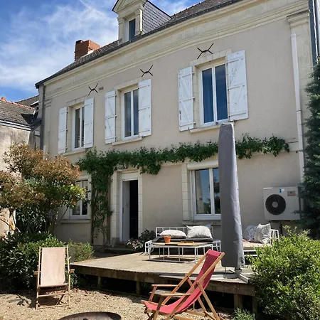 O Bord De Loire Bed & Breakfast Denée