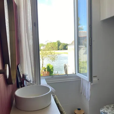 O Bord De Loire Denée