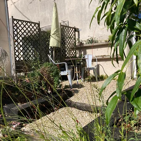 Bed & Breakfast O Bord De Loire