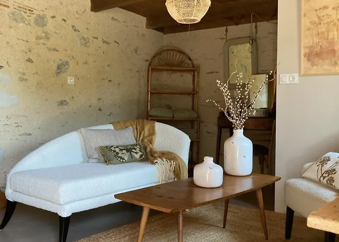 Couette-café ô Bord De Loire Denée