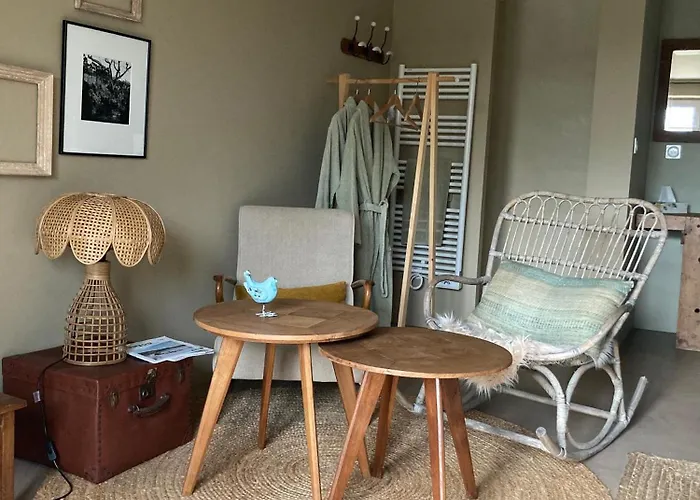 O Bord De Loire Bed & Breakfast *