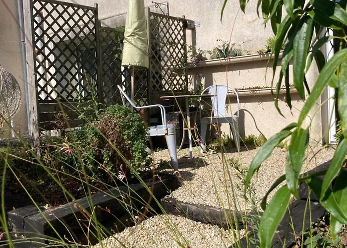 Couette-café ô Bord De Loire